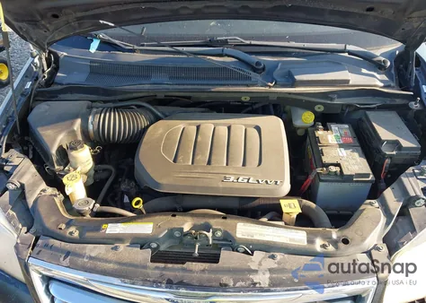 2011 Chrysler Town & Country Limited from USA, damaged, VIN 2A4RR6DGXBR667944